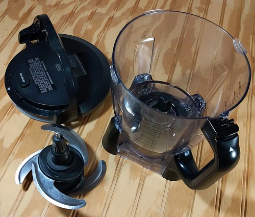 Ninja 64oz food processor - food,